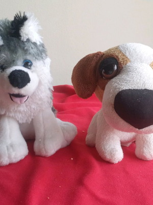 Two stuffed animals like new