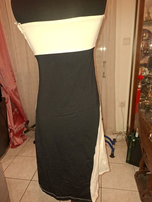 Strapless mako asymmetric dress like new, white-black with fuchsia star, size S-M