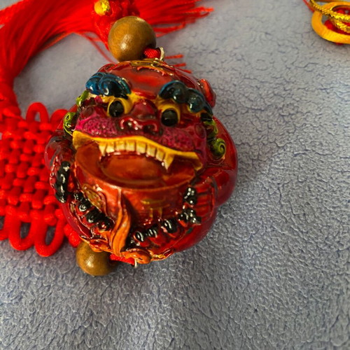 Taiwanese resin wall hangings set of three, new