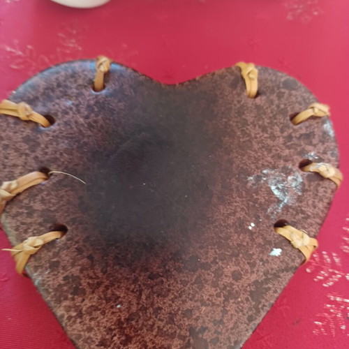 Heart-shaped tealight candle holder vintage, like new