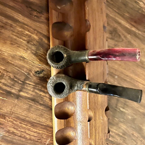 Pipe stand for 12 tobacco pipes, solid wood, like new
