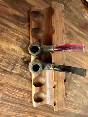 Pipe stand for 12 tobacco pipes, solid wood, like new