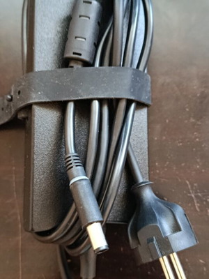 Dell laptop power adapter like new, genuine