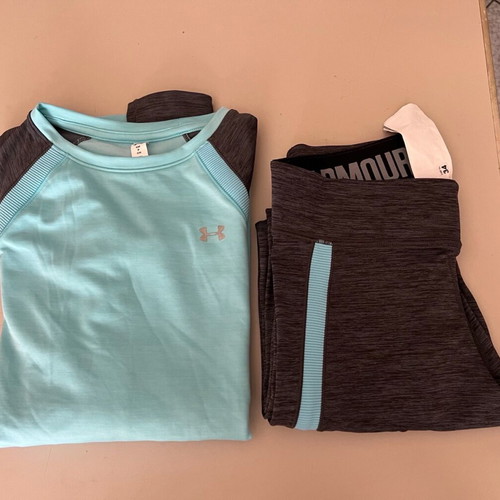 Under Armour women's sports set like new, size S/M