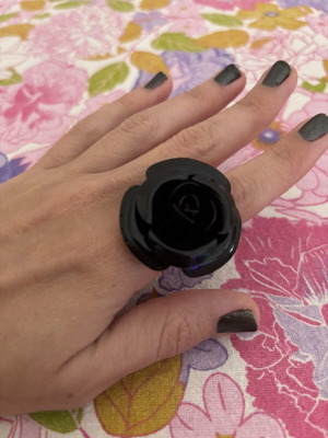 Black Rose Ring like new, adjustable