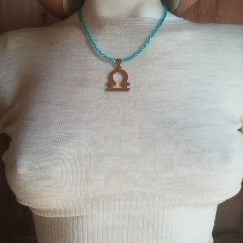 Libra necklace gold-plated pendant new with transparent blue iridescent color