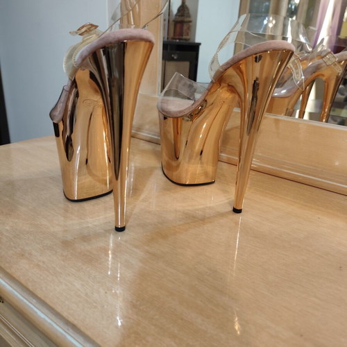 Pleaser USA shoes size 42 like new