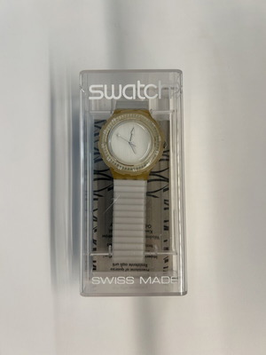 Swatch AG 1993 35MM vintage men's watch with steel bracelet like new