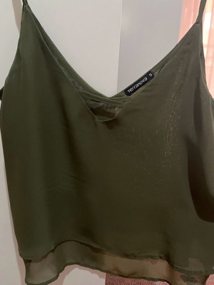 Khaki tank top used, size S