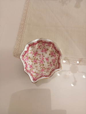 Limoge porcelain table decor like new