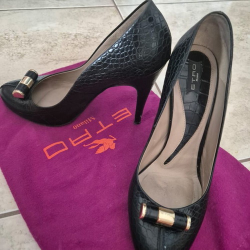 Etro shoes used, black leather pumps size 38
