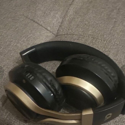 Crystal audio wireless headphones used, black