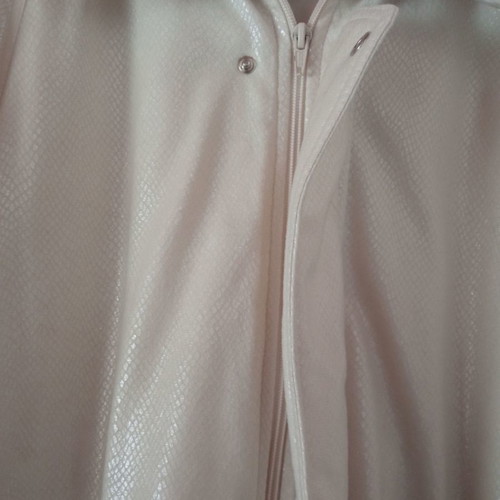 Girls' jacket size 12 used, white with faux fur cuffs and collar