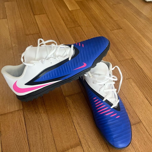 Nike Phantom football shoes like new, blue and pink