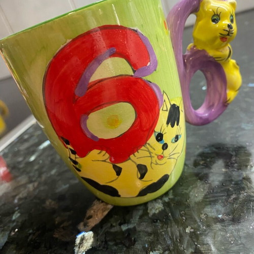 Children's mugs used, sold together