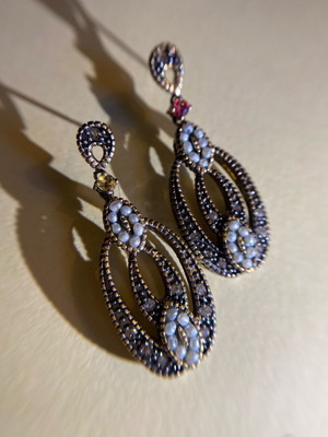 Gold-plated 9K vintage earrings like new with sapphires and diamonds