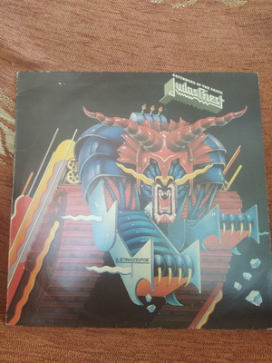 Judas Priest Defenders of the Faith LP used, Greek edition