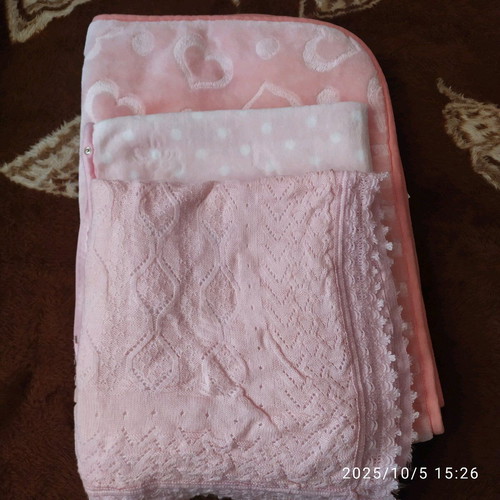 Children's blankets like new