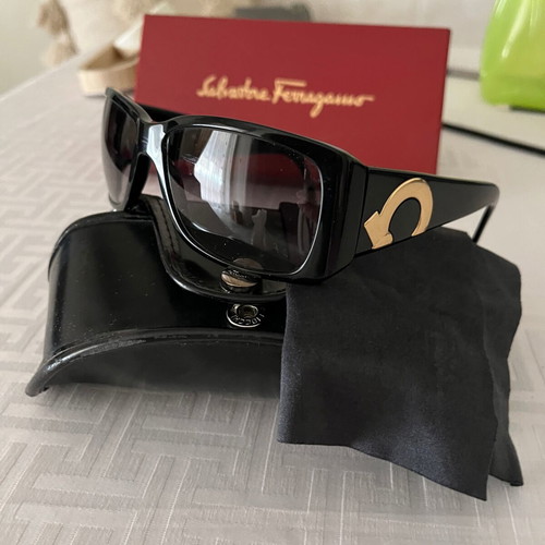Salvatore Ferragamo sunglasses new, black with gold logo