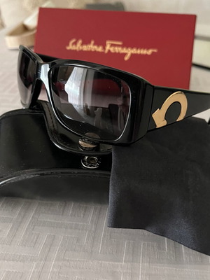 Salvatore Ferragamo sunglasses new, black with gold logo