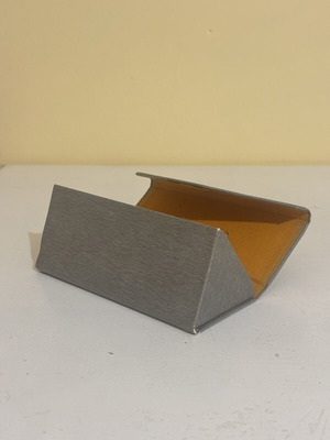 El Greco folding hard glasses case gray like new