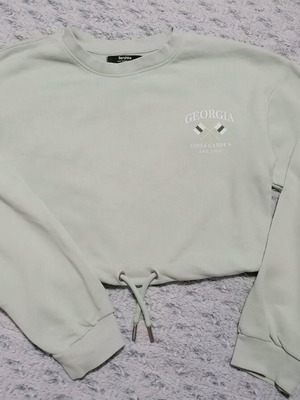 Bershka cropped light sweatshirt used, green, size XS