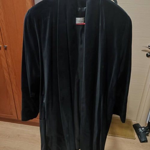 Bardas velvet coat XL like new, black with satin lining