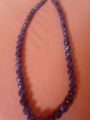Vintage necklace with natural amethyst graduated design, like new