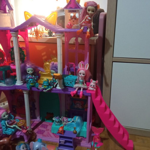 Enchantimals complete collection of houses and dolls used