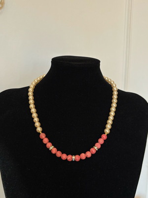 Greek Vintage necklace with pearls new, white and pink