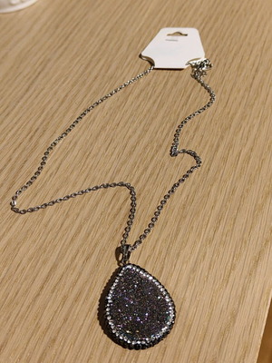 Necklace long impressive new, black and silver