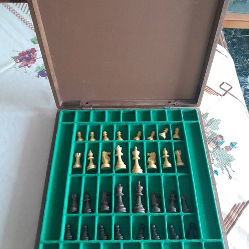 Wooden chess used, box set
