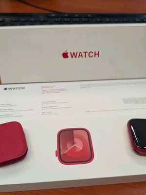 Apple Watch 9 45mm κόκκινο σε κατάσταση καινούργιου με θήκη και λουράκι