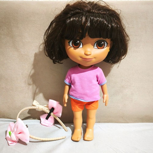 Dora the Explorer doll with accessories