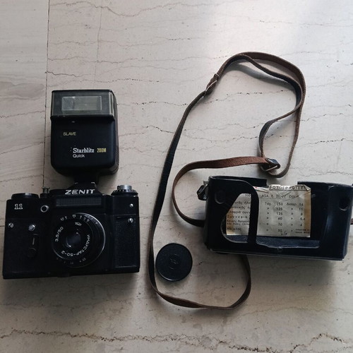 Vintage Zenit 11 camera like new with Industar-50-2 lens and Starblitz flash