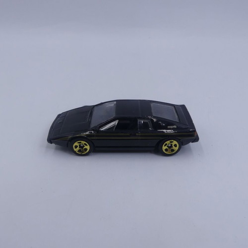 Hot Wheels 2014 Lotus Esprit S1 used, black with gold wheels 1:64