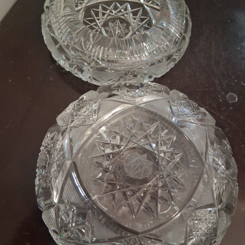 Crystal ashtrays used, set of 2, diameter 15 cm