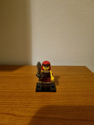 Lego Barbarian Minifigure Series 27 like new