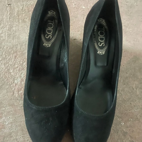 Tod’s suede platform pumps new unworn black size 41