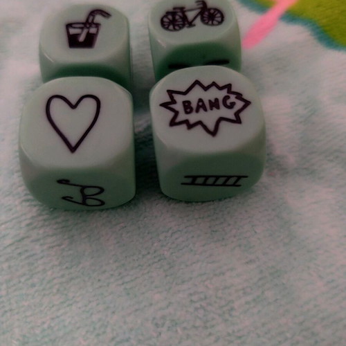Dice game like new