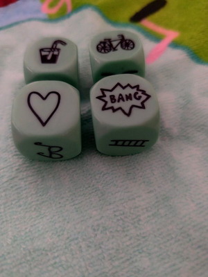 Dice game like new