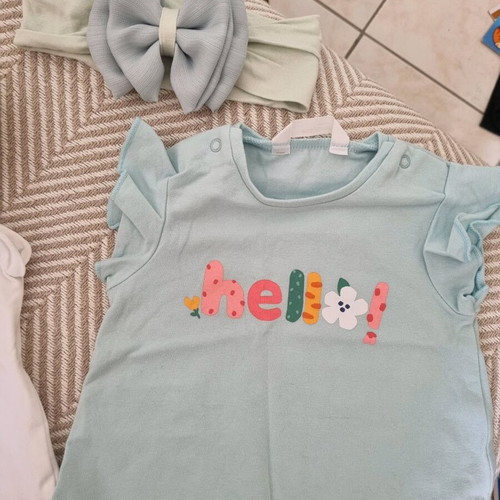 Strawberry set used 4-6 months with mayoral shirt gift