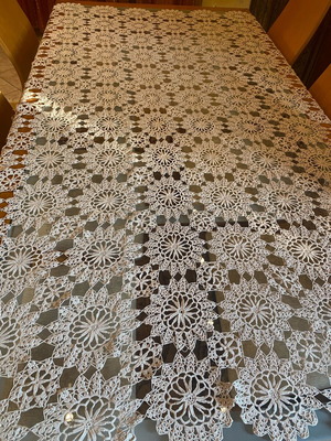 Crocheted Tablecloth with Gray Motifs like new, 200x150 cm