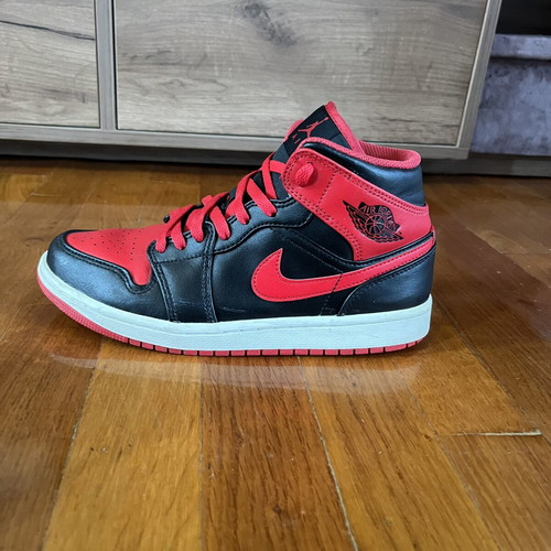 Nike Air Jordan 1 Mid sneakers used, black and red, size 40.5