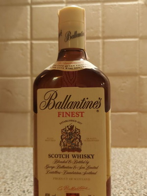 Collectible Ballantine's Finest Scotch Whisky 700 ml 40% vol sealed
