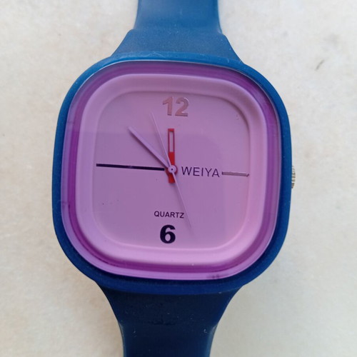 Weiya Silicone Watch unisex used, blue strap, lilac dial, quartz