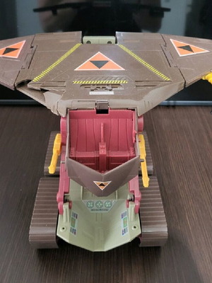 Starcom Shadow Upriser toy vehicle