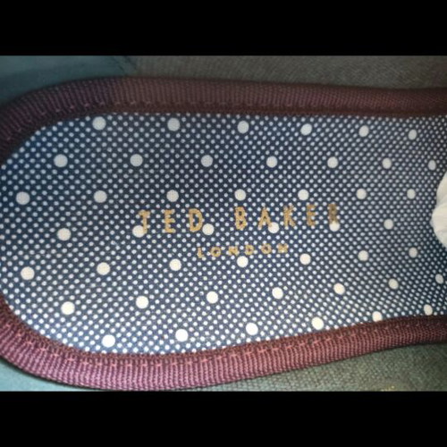 Unisex suede shoes Ted Baker new, size 41, maroon with blue laces