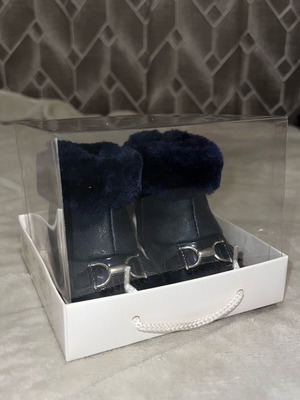 Boots with fur for girl new