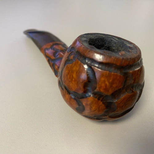 Vintage carved Real Briar smoking pipe used